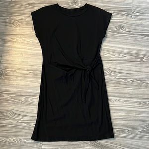 BLACK T-SHIRT DRESS WITH SIDE TIE